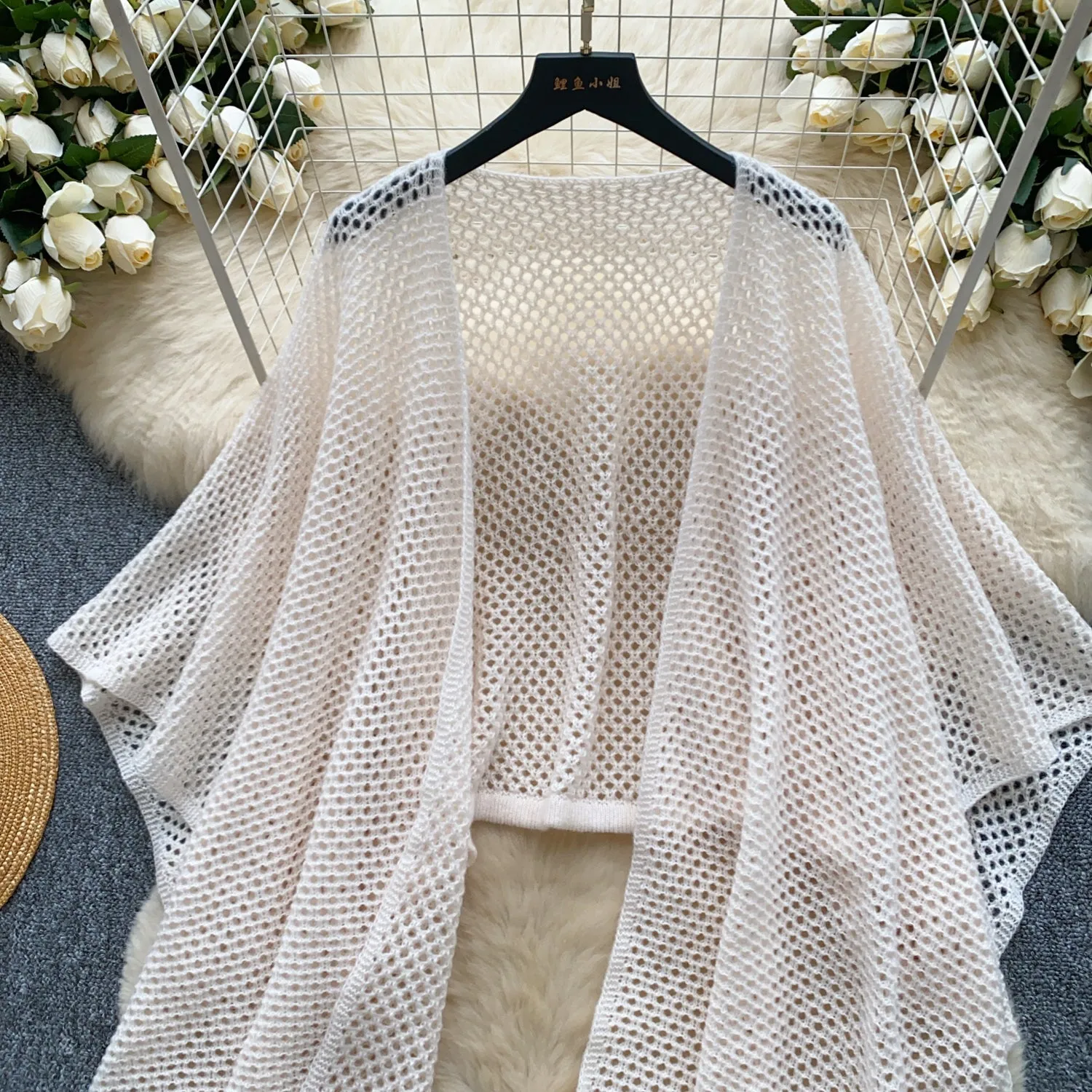 Niche Design Knotted Hollowed Knitwear